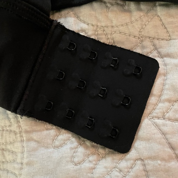 Lululemon Breathe it in Sports Bra, Medium Support, Women’s, Size 6, C/D Cup - Picture 3 of 4